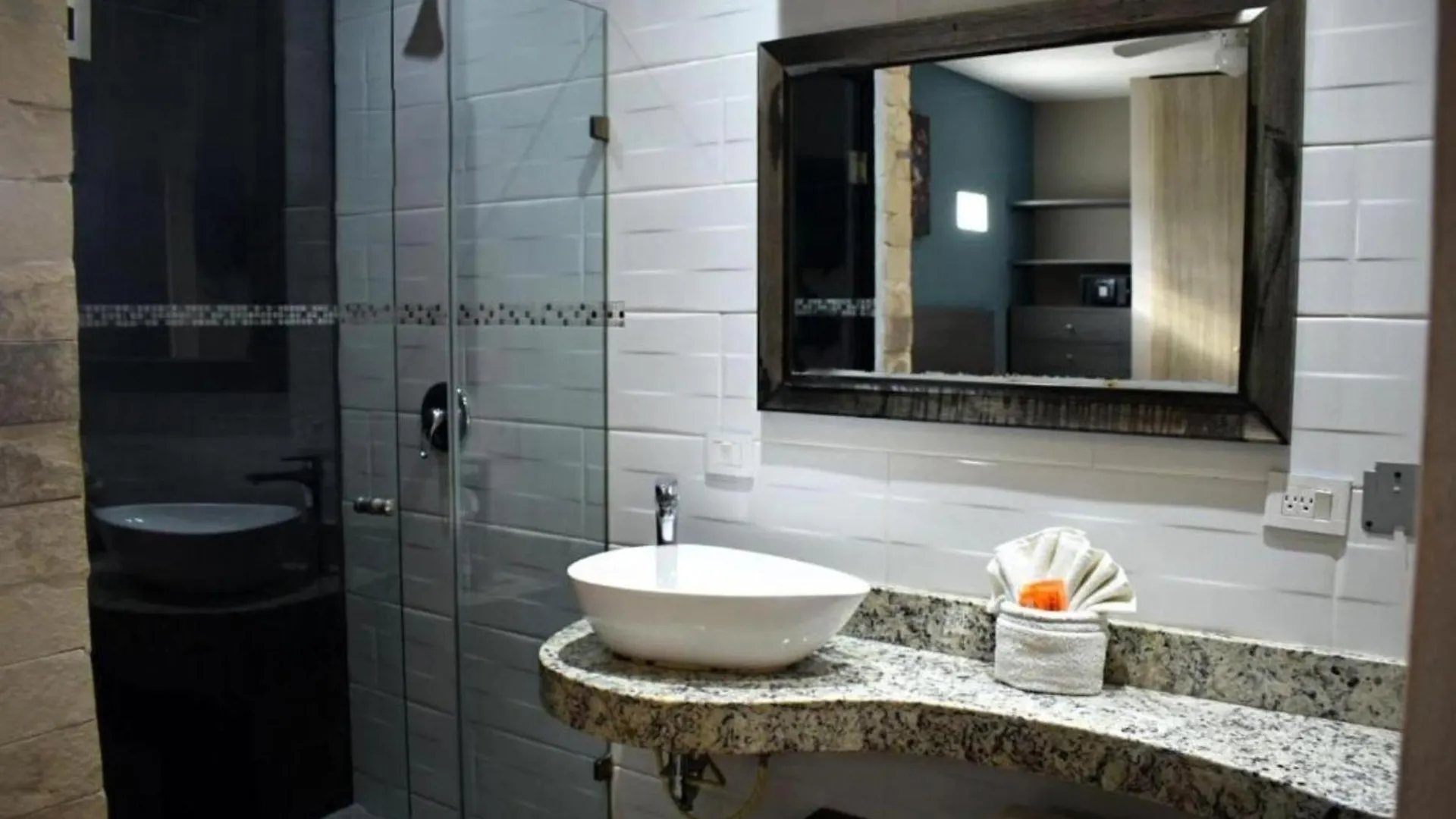 Illusion Xpress I Attraction Hotel Deluxe Playa del Carmen